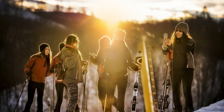 Skidåkning med familjen